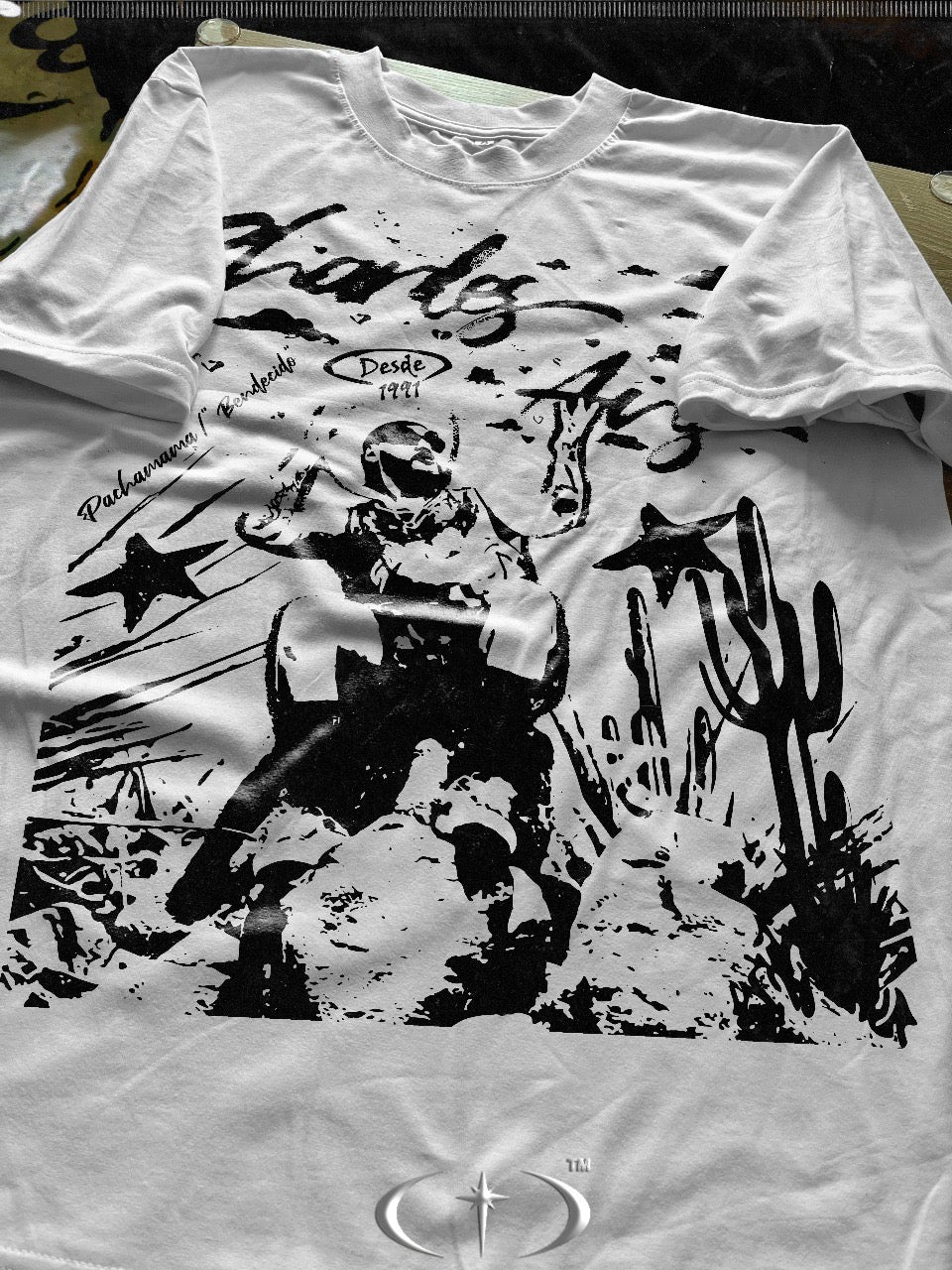 Charles Desierto Bendecido Playera