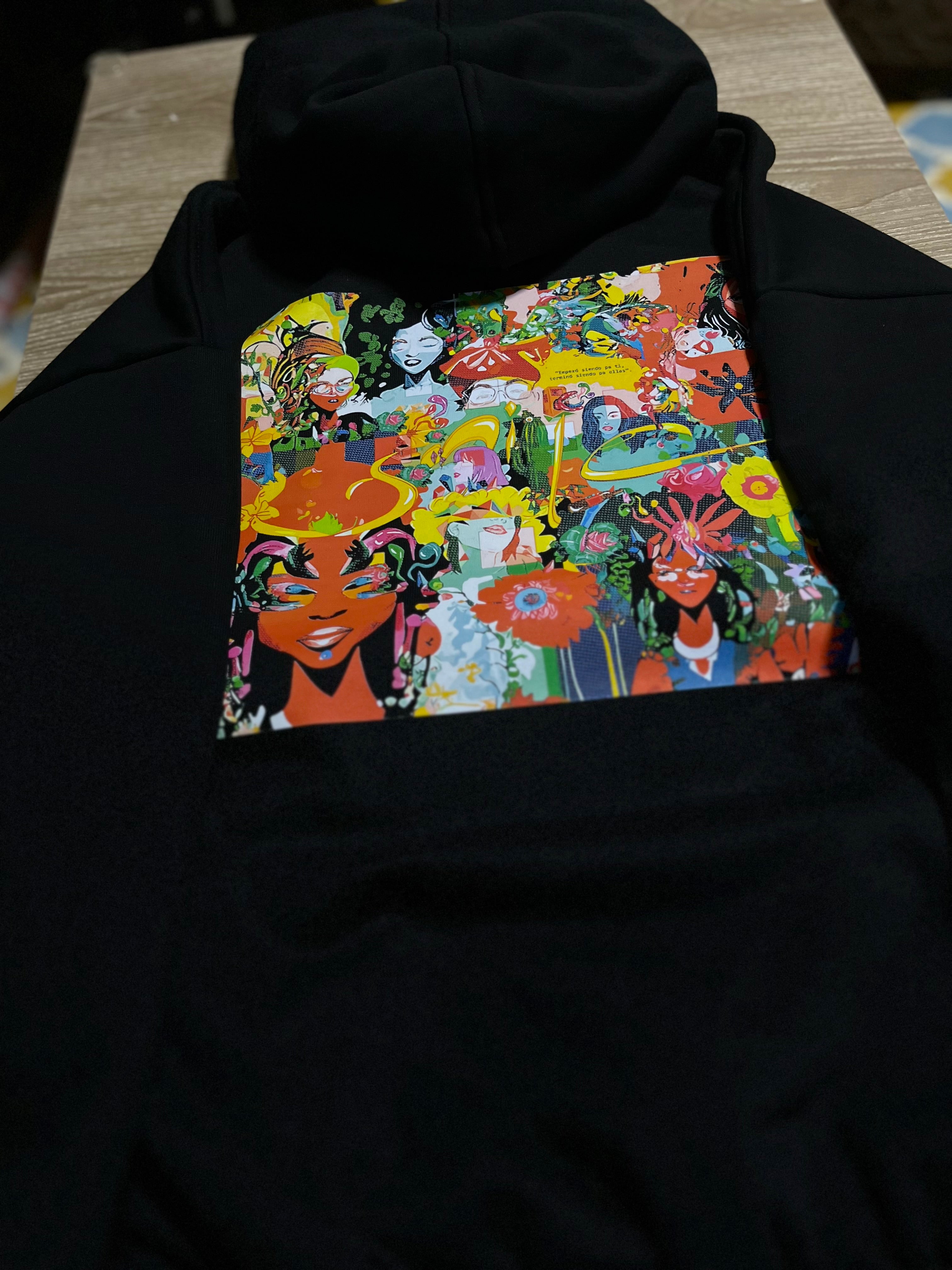 Smile 10.º Aniversario Hoodie