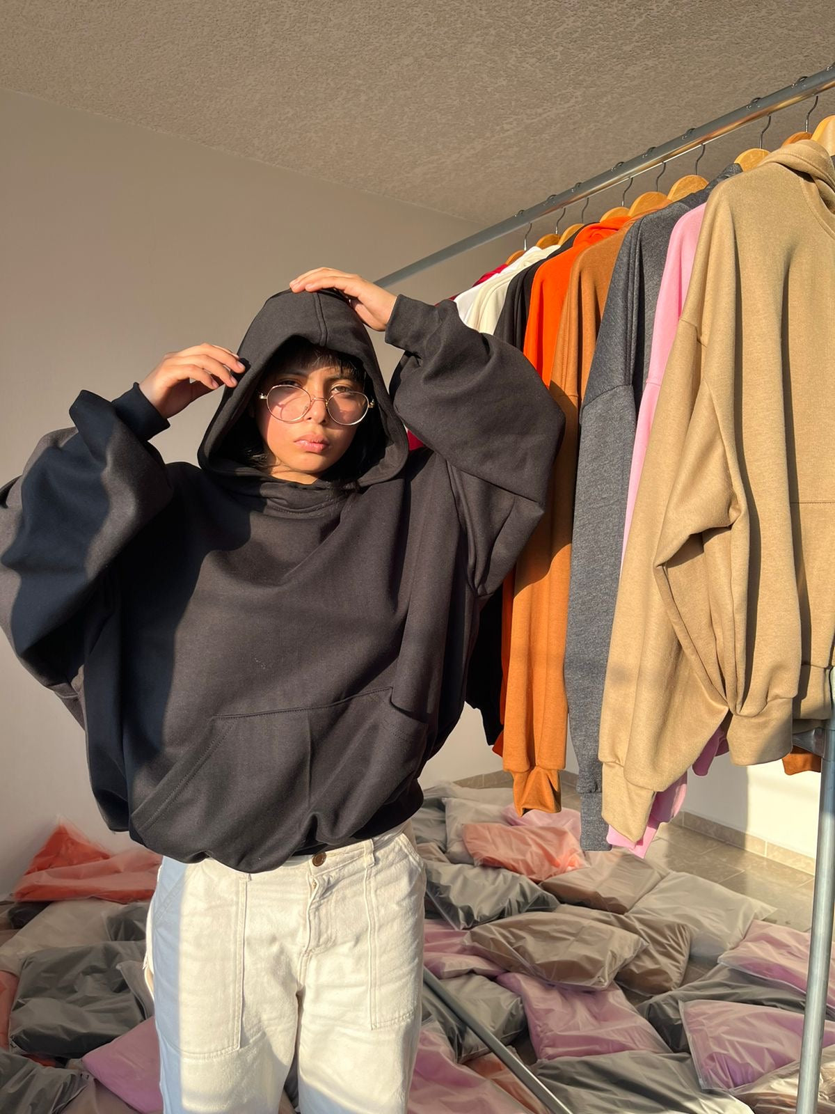 Oversized Hoodie Negra 350 GSM